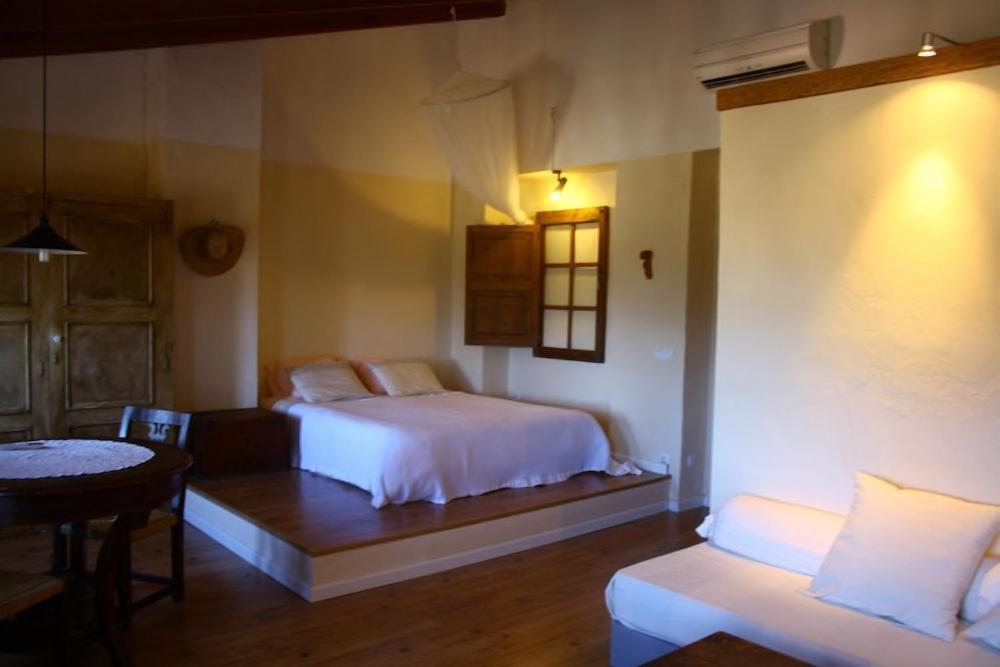 Sa Plana Petit Hotel Эстелленкс Экстерьер фото